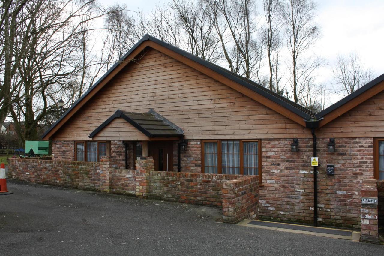Charnock Farm Motel レイランド エクステリア 写真